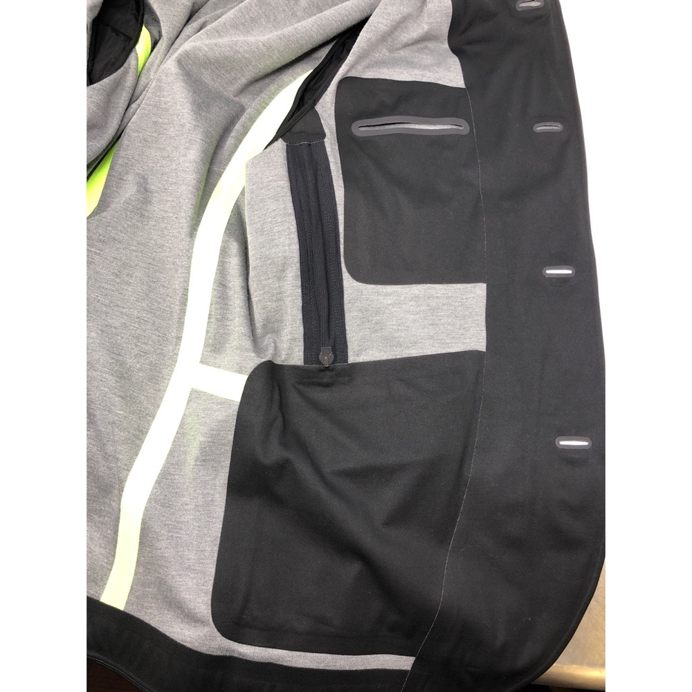 *SOLD* LULULEMON Outer Jacket Blazer Size Medium - Picture 5 of 8